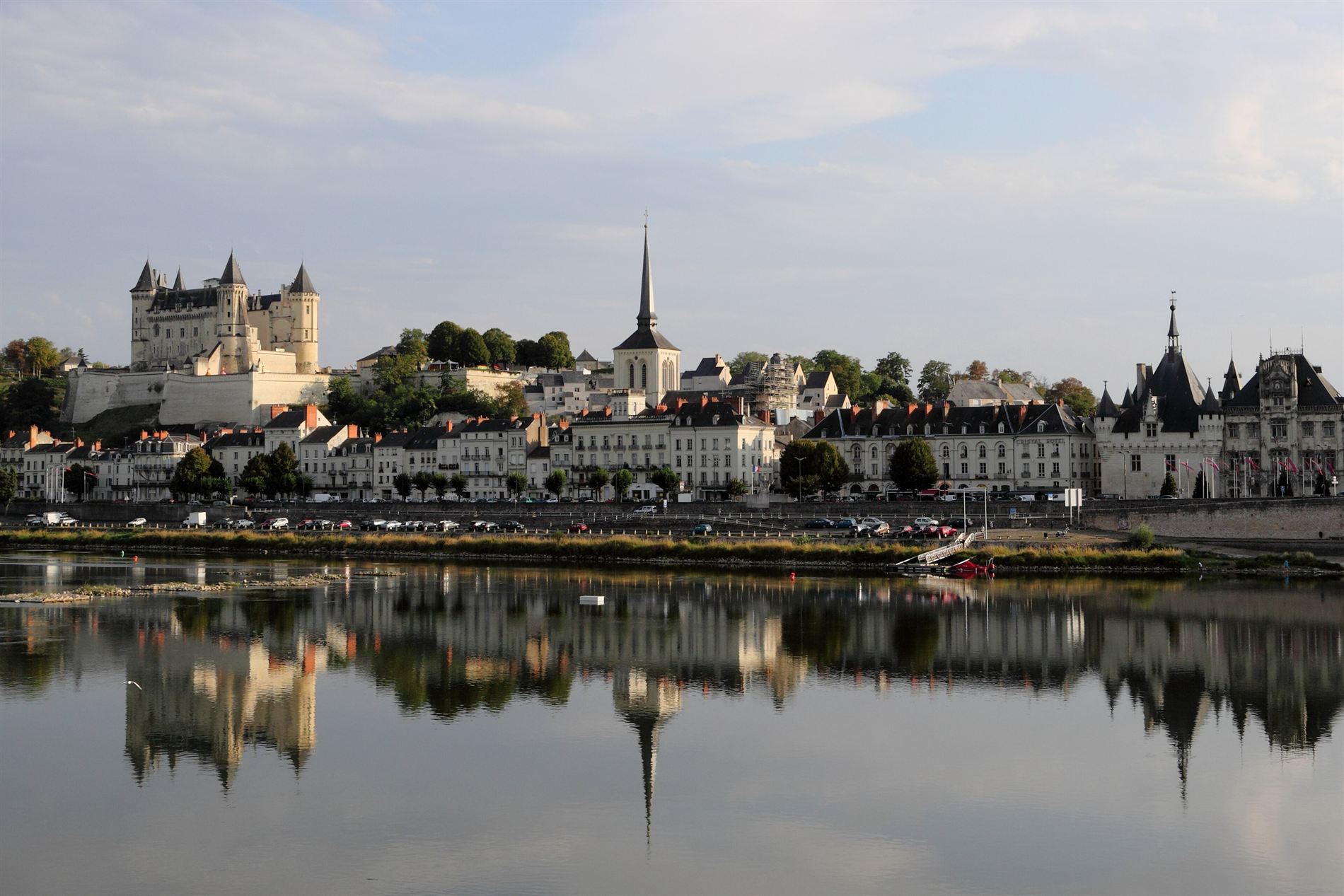 Panorama de Saumur et de la Loire